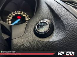 FORD - FOCUS - 2016/2017 - Preta - R$ 72.900,00